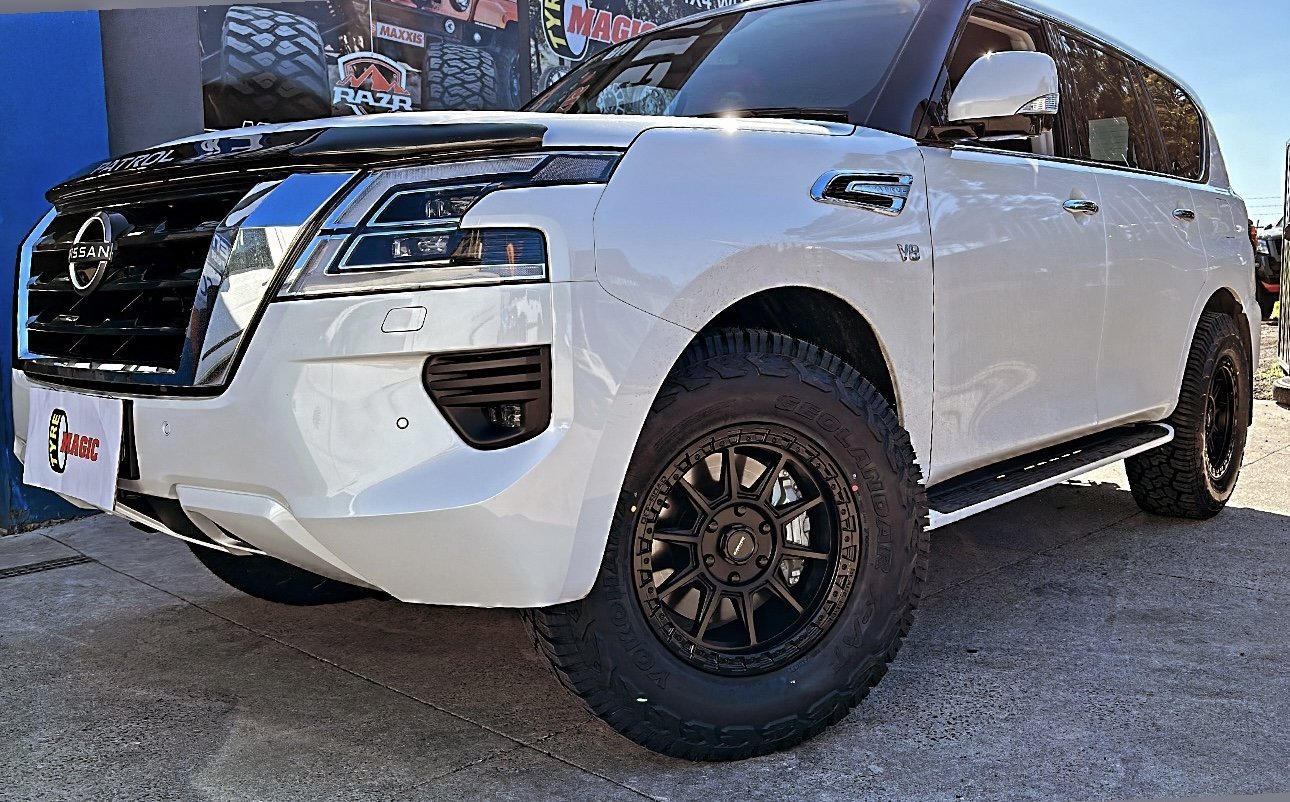 Nissan Patrol Y62 - Black Rock Gunner - Yokohama XAT G016