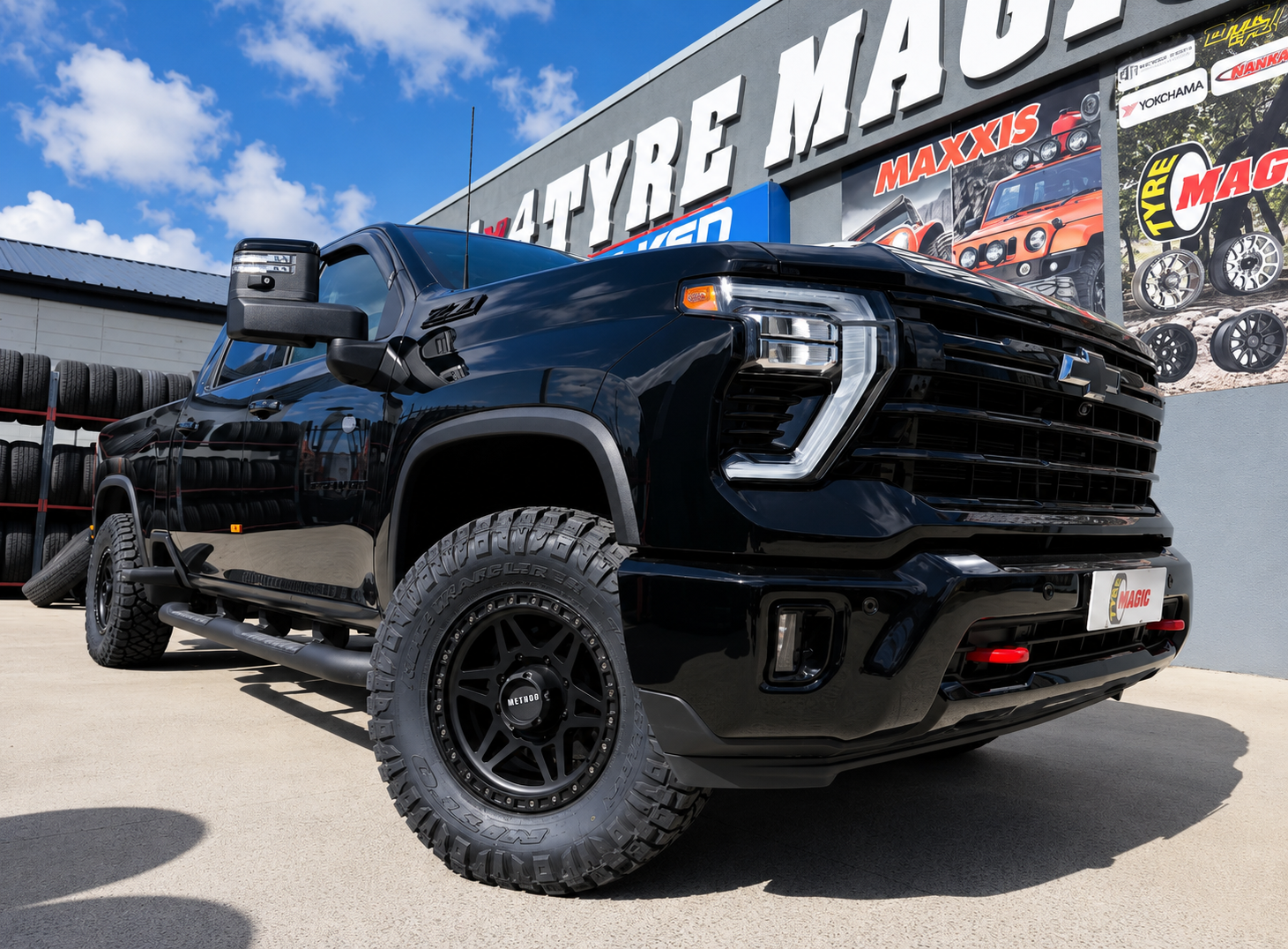 Chvrolet 2500 - Method 312 Matte Black - Nitto Ridge Grappler
