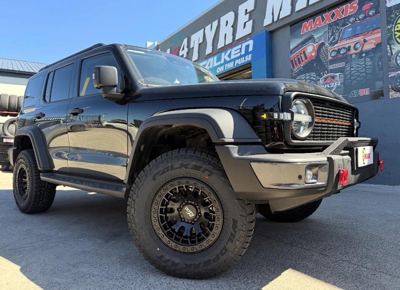 Tank 300 - Dirty Life - Falken Wildpeak