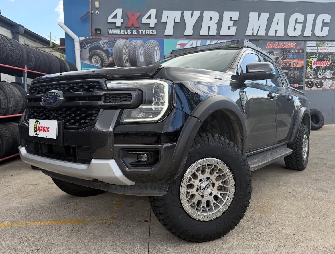 Ford Ranger - Dirty Life DT3 - Maxxis Razr AT811