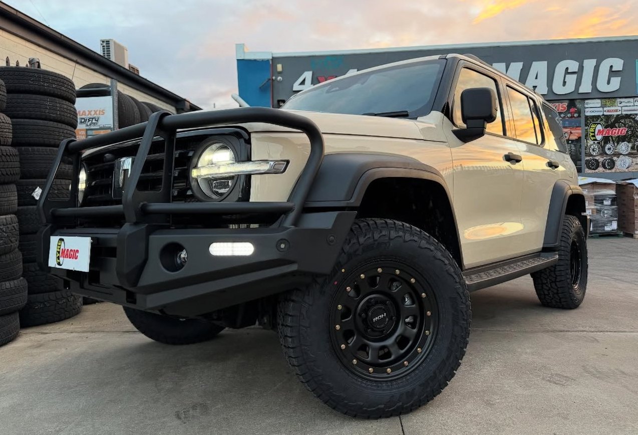 Tank 300 - ROH Trak D Locker - Falken Wildpeak