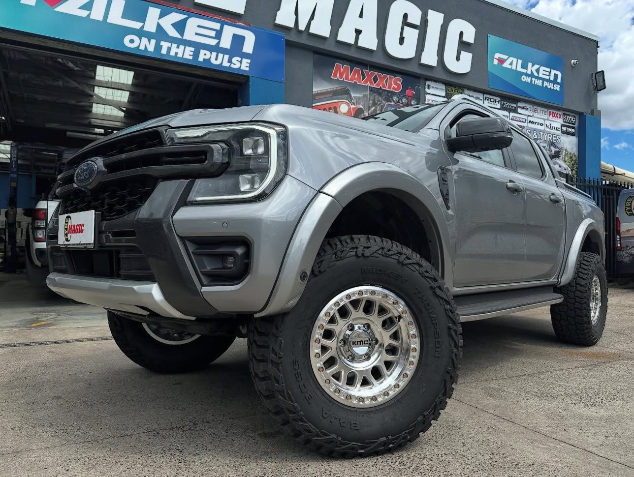 Ford Ranger - KMC Grenade KM234 - Mickey Thompson Baja Boss AT