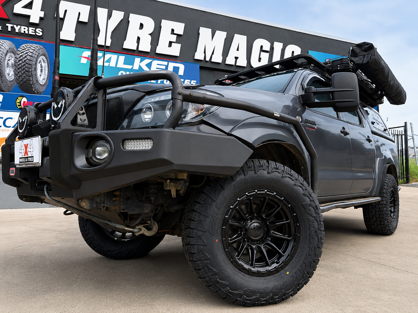 Toyota Hilux - Fuel Piston Black P0 - Falken Wildpeak At4w